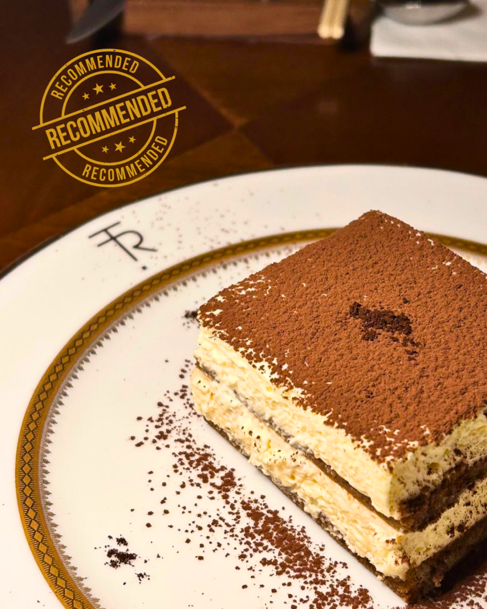 Tiramisu premium dengan kopi kaya. Nikmati dessert elegan di The Tokyo Restaurant.