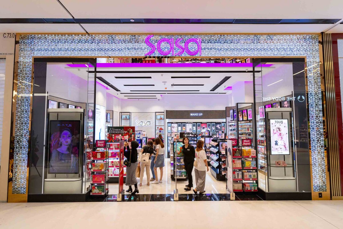 Kulit sihat, bumi terjaga. Terokai rangkaian skincare vegan Sa Sa hari ini.