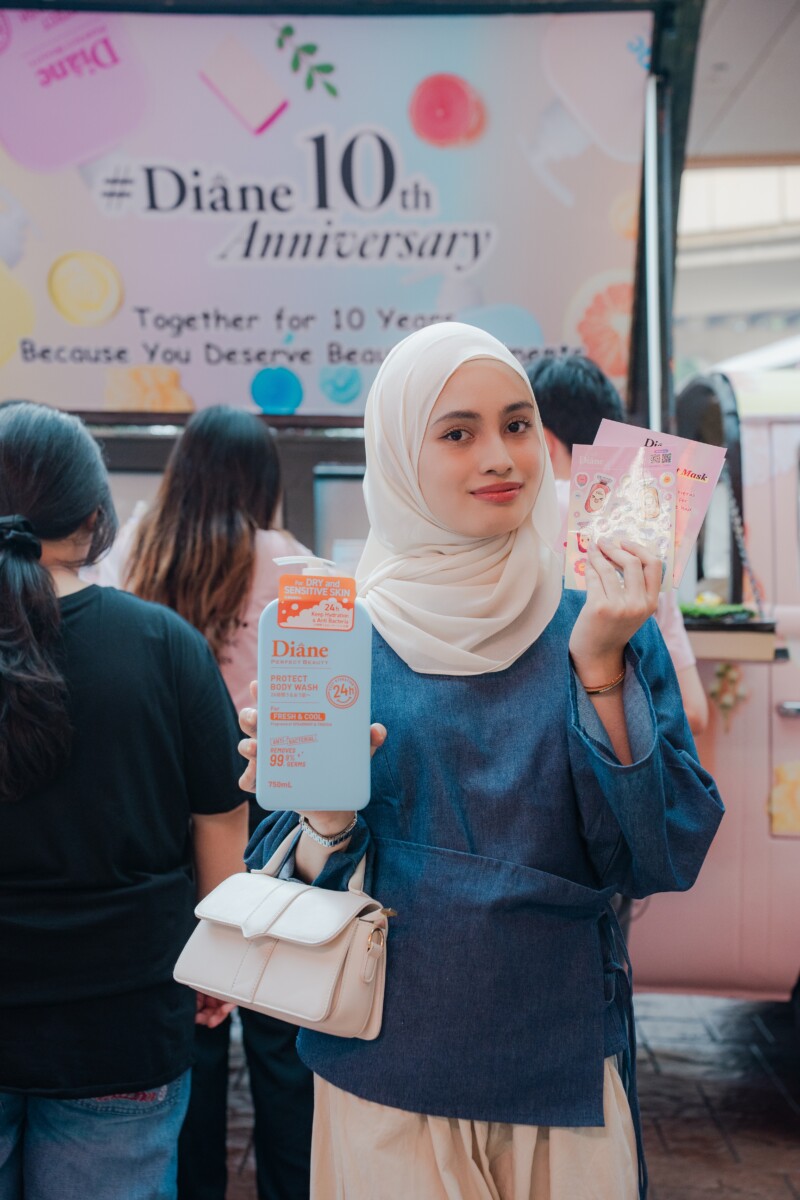 menawarkan pengalaman mandi yang segar dan menenangkan!